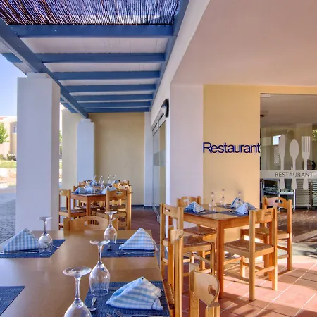 Ξενοδοχείο με διαμερίσματα Sweety Club Solimar Emerald 4*